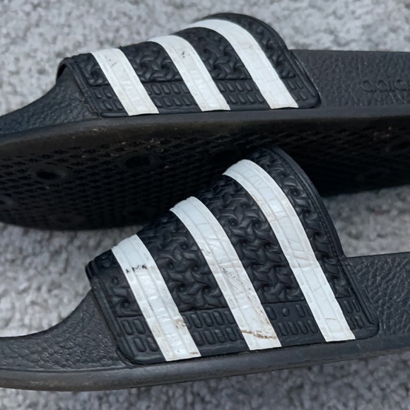 ADIDAS SLIDES YOUTH - Picture 3 of 4